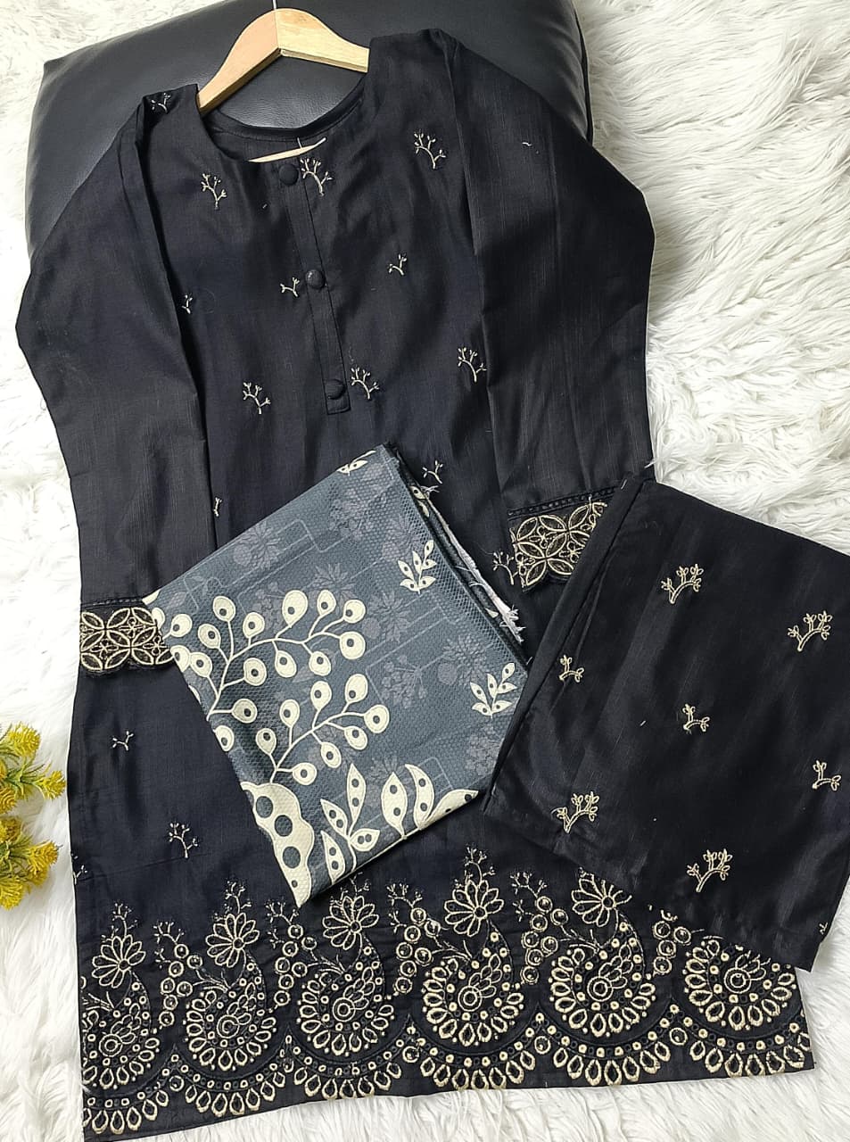 3 PIECE - EMBROIDERED KHADDAR SUIT