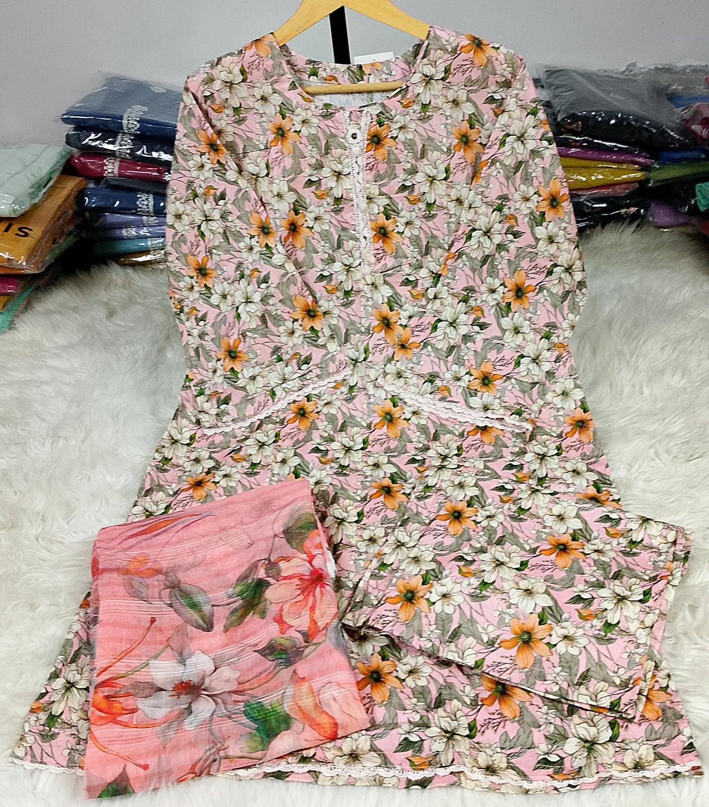 3 PIECE - EMBROIDERED / PRINTED LAWN SUIT