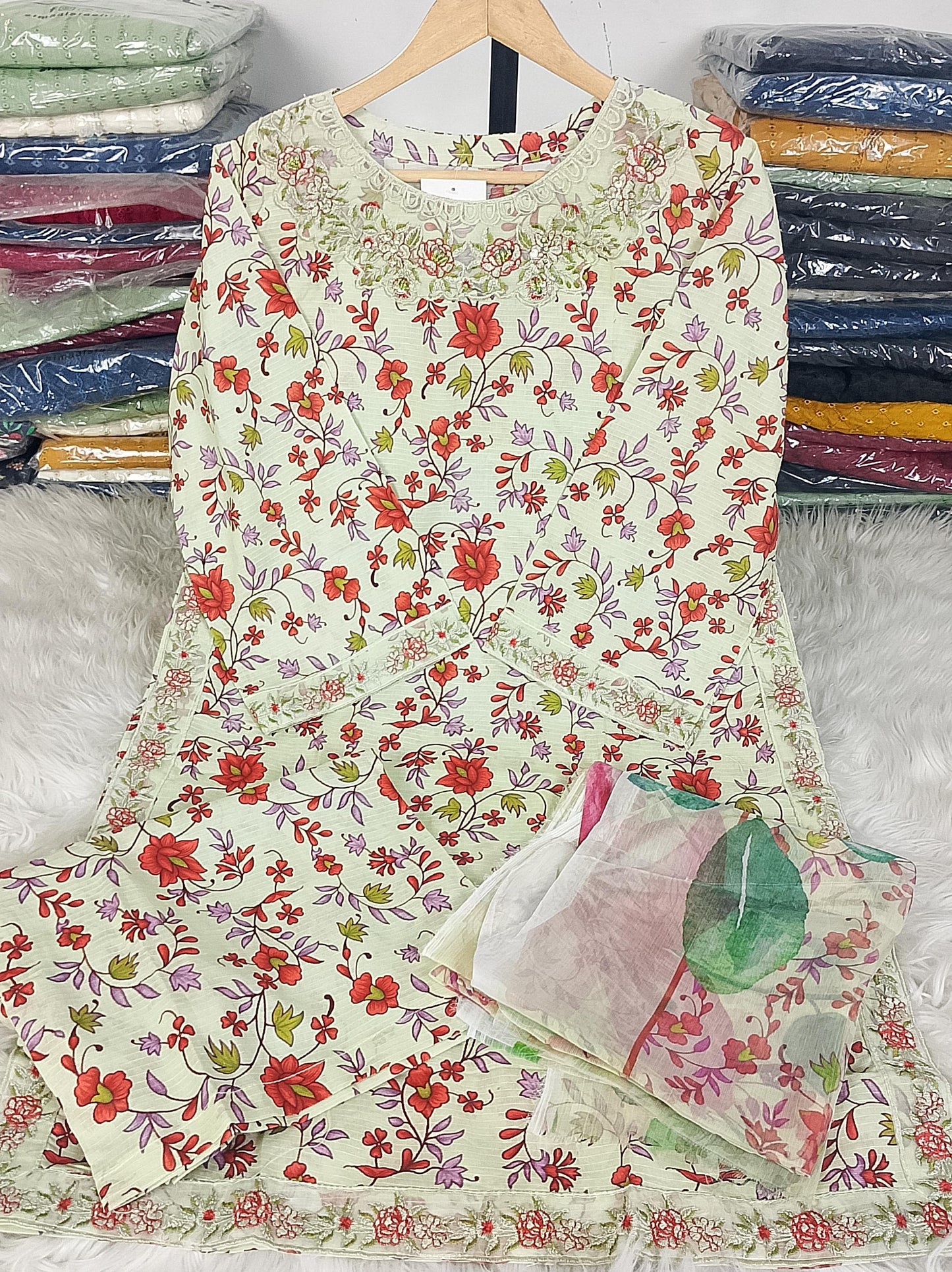 3 PIECE - EMBROIDERED / PRINTED LAWN SUIT