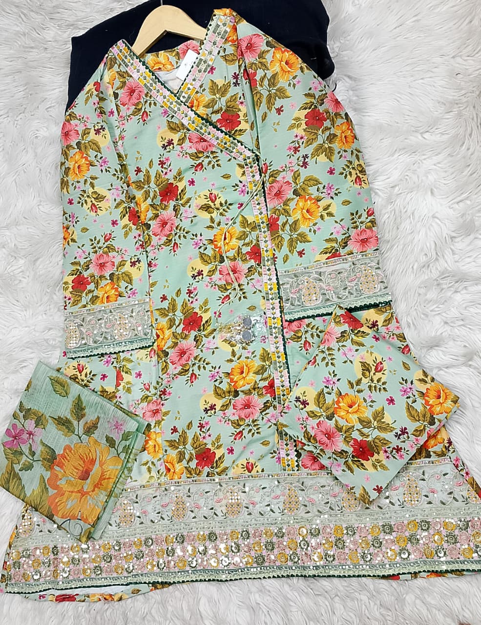 3 PIECE - EMBROIDERED LAWN SUIT