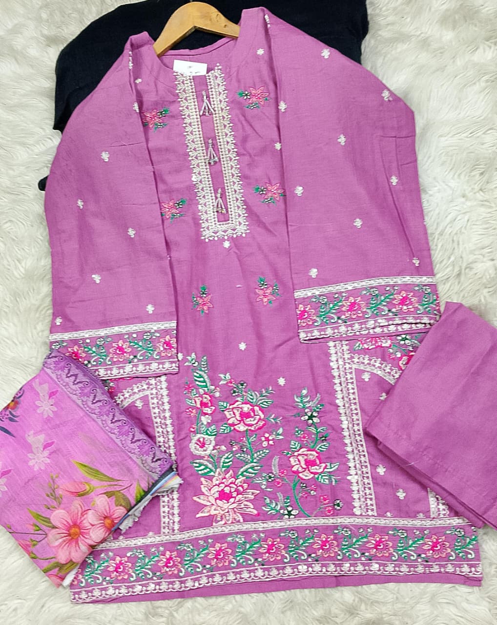 3 PIECE - EMBROIDERED LAWN SUIT
