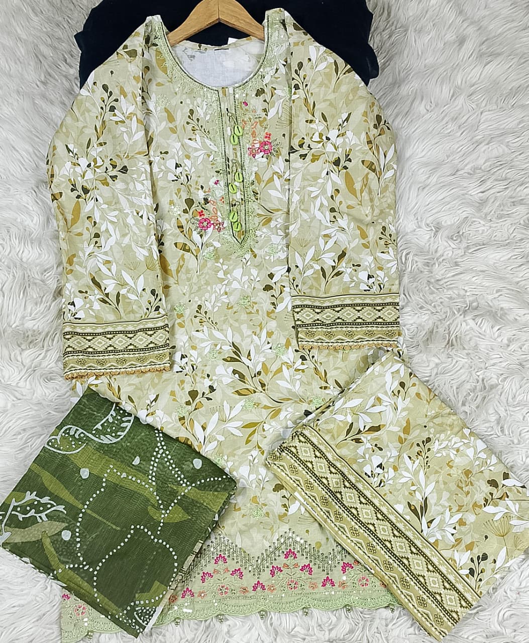 3 PIECE - EMBROIDERED LAWN SUIT