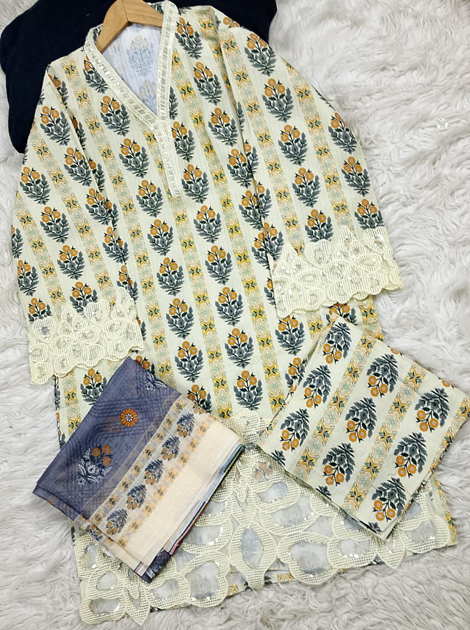 3 PIECE - EMBROIDERED LAWN SUIT