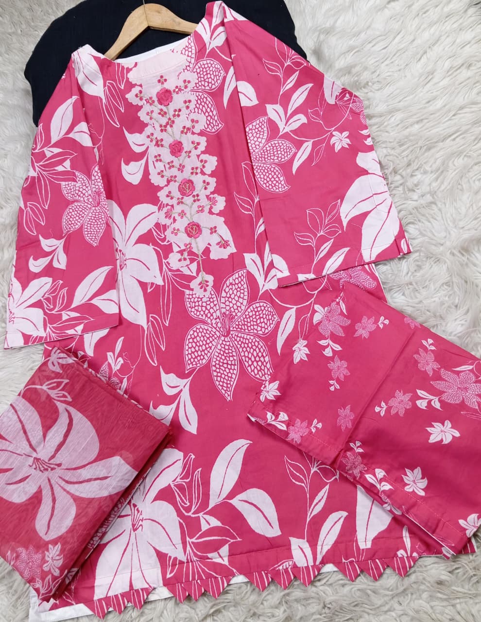 3 PIECE - EMBROIDERED LAWN SUIT