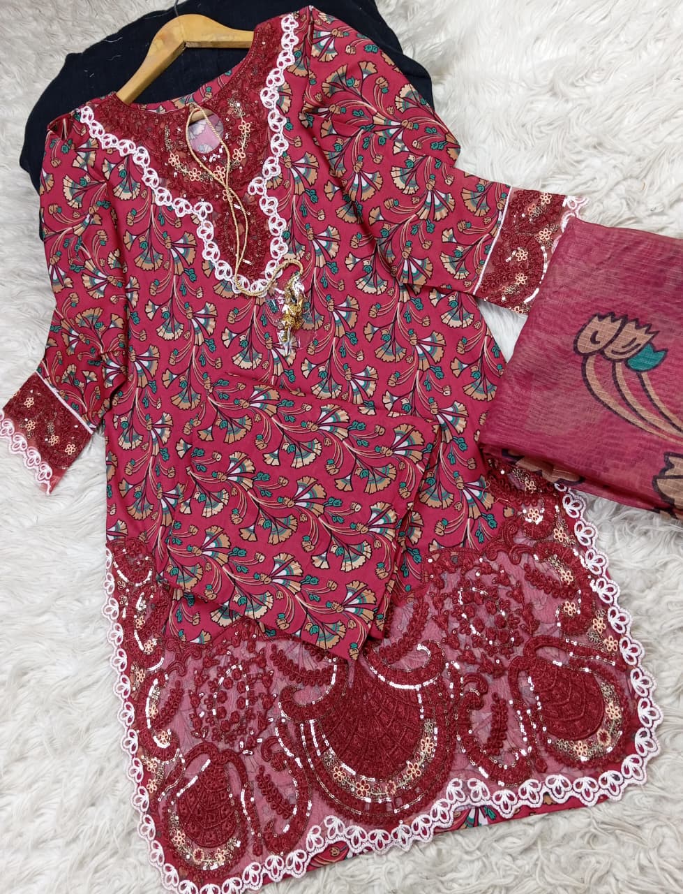 3 PIECE - EMBROIDERED LAWN SUIT