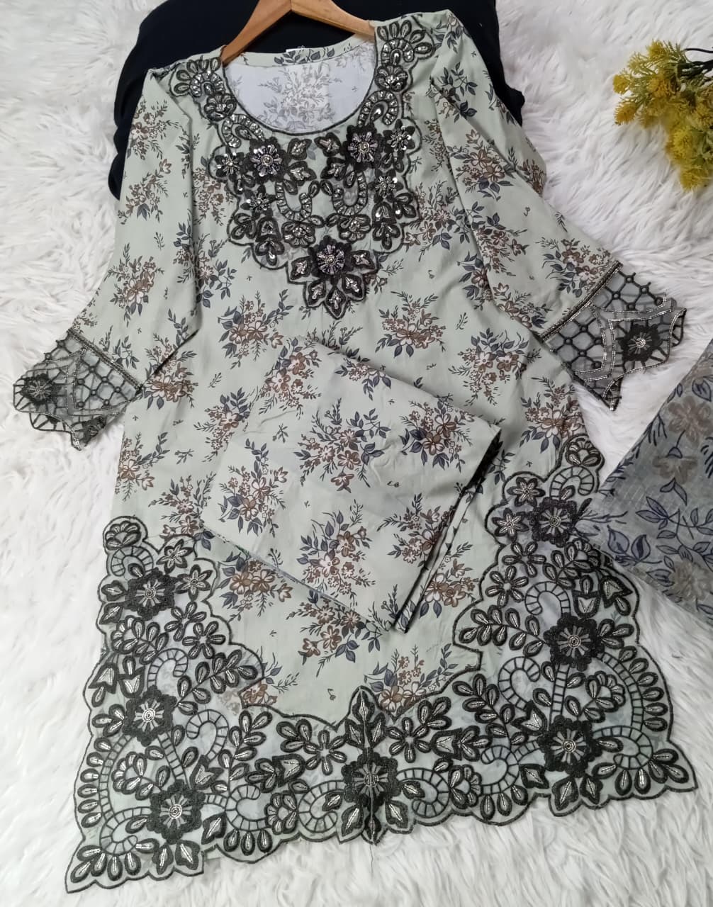 3 PIECE - EMBROIDERED LAWN SUIT