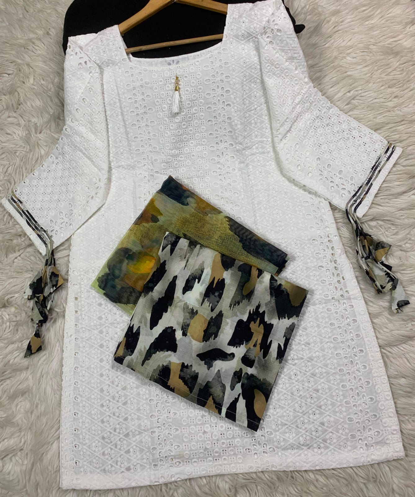 3 PIECE - EMBROIDERED LAWN SUIT