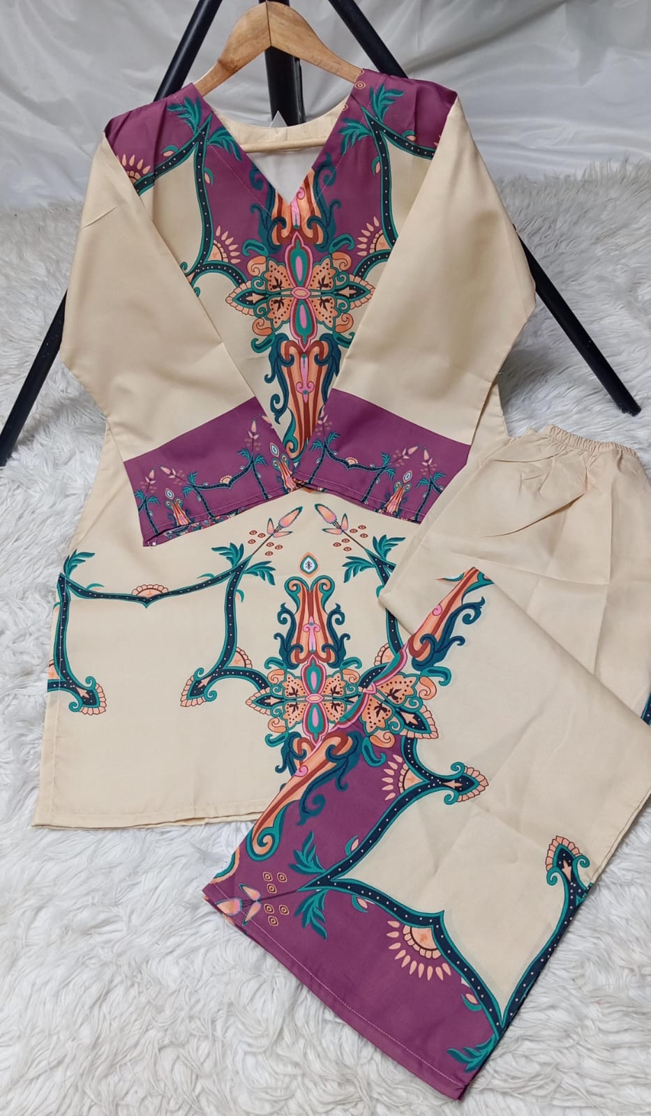 3 PIECE - EMBROIDERED LAWN SUIT