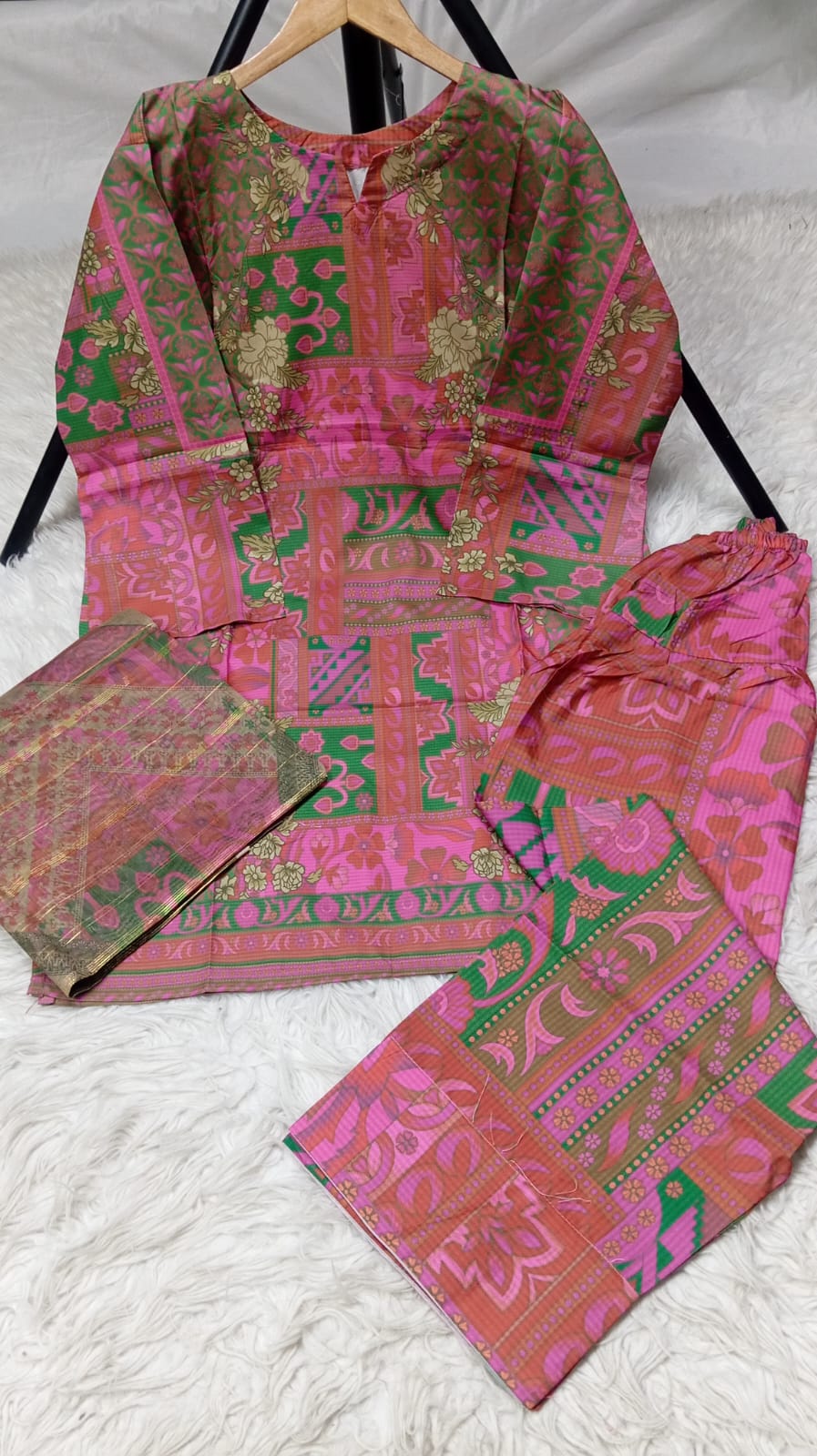 3 PIECE - EMBROIDERED LAWN SUIT