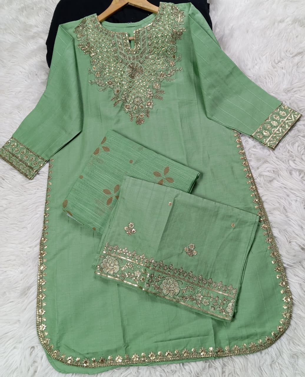 3 PIECE - EMBROIDERED LAWN SUIT