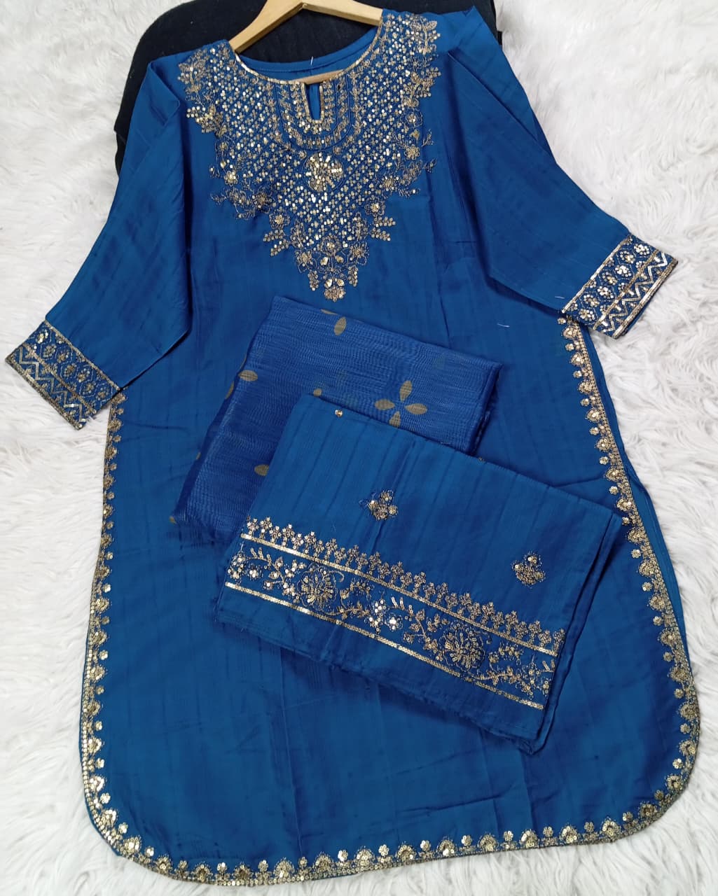 3 PIECE - EMBROIDERED LAWN SUIT