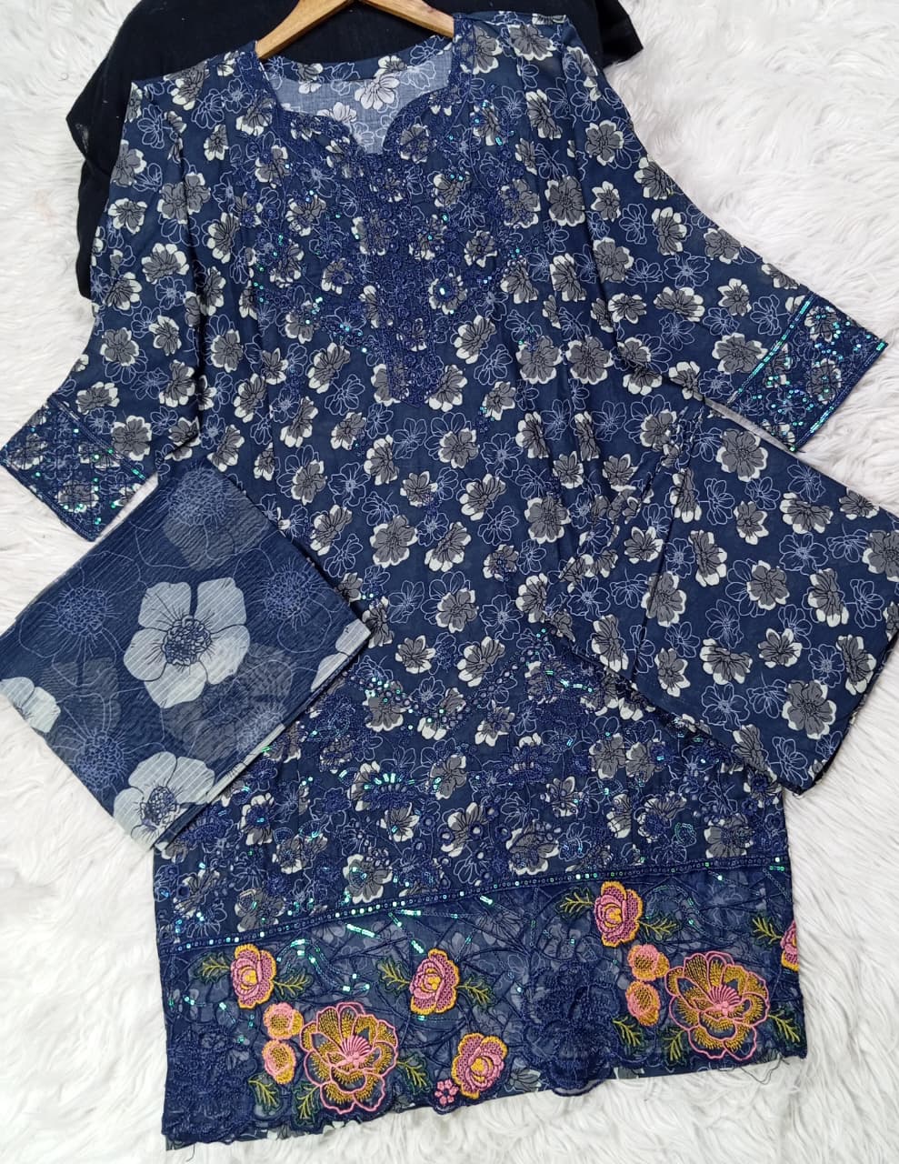 3 PIECE - EMBROIDERED LAWN SUIT