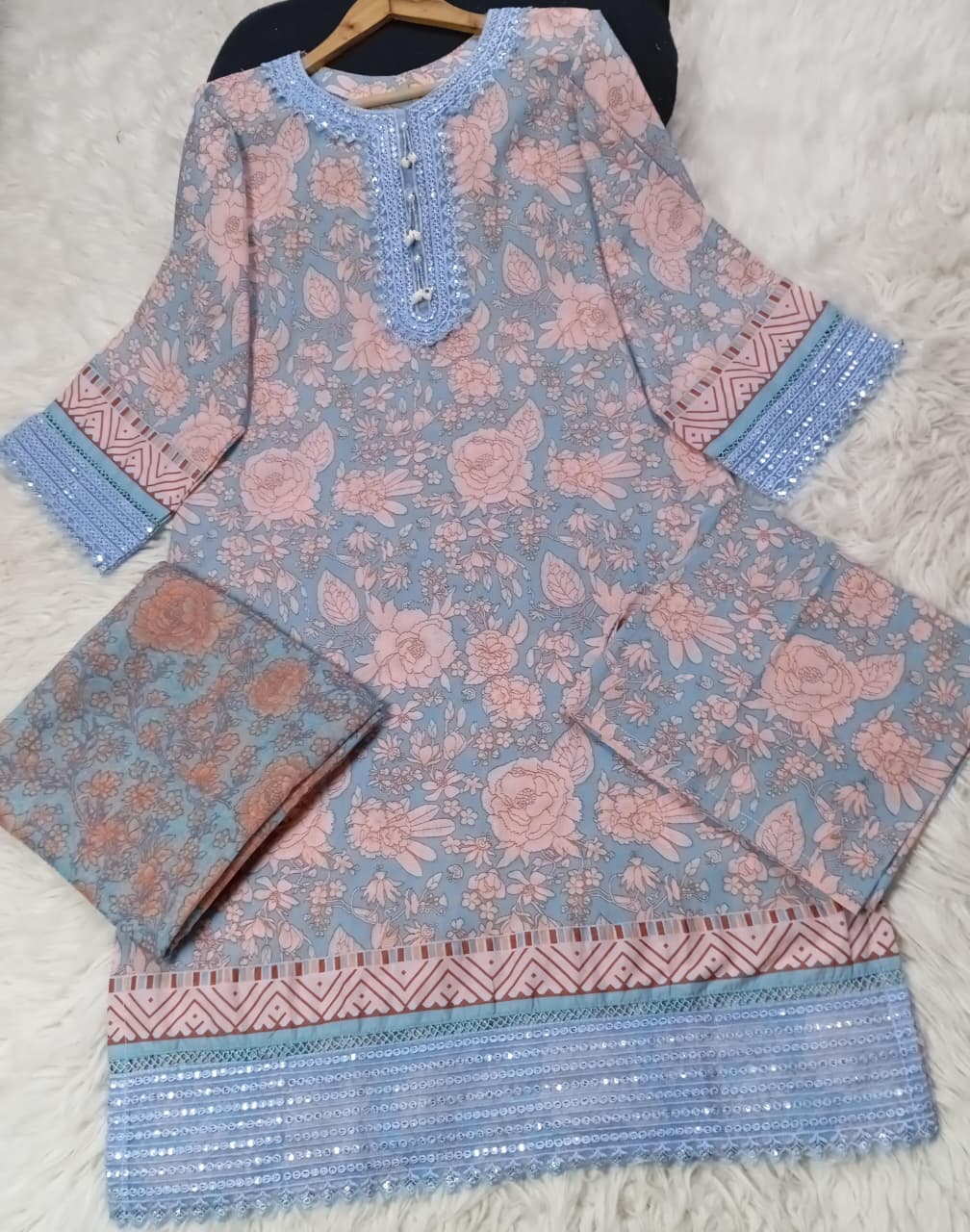 3 PIECE - EMBROIDERED LAWN SUIT