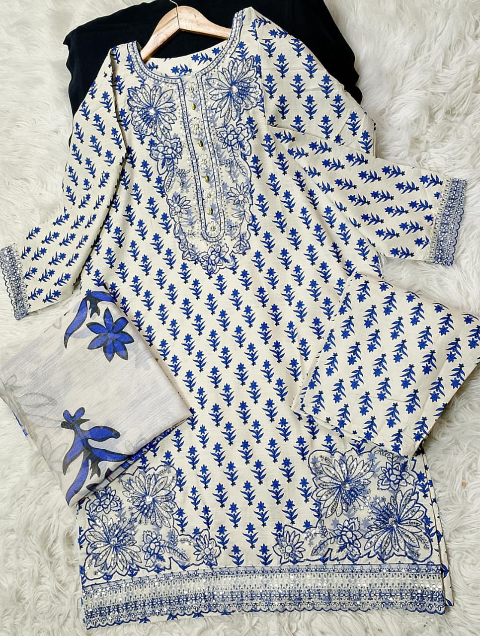 3 PIECE - EMBROIDERED KHADDAR SUIT