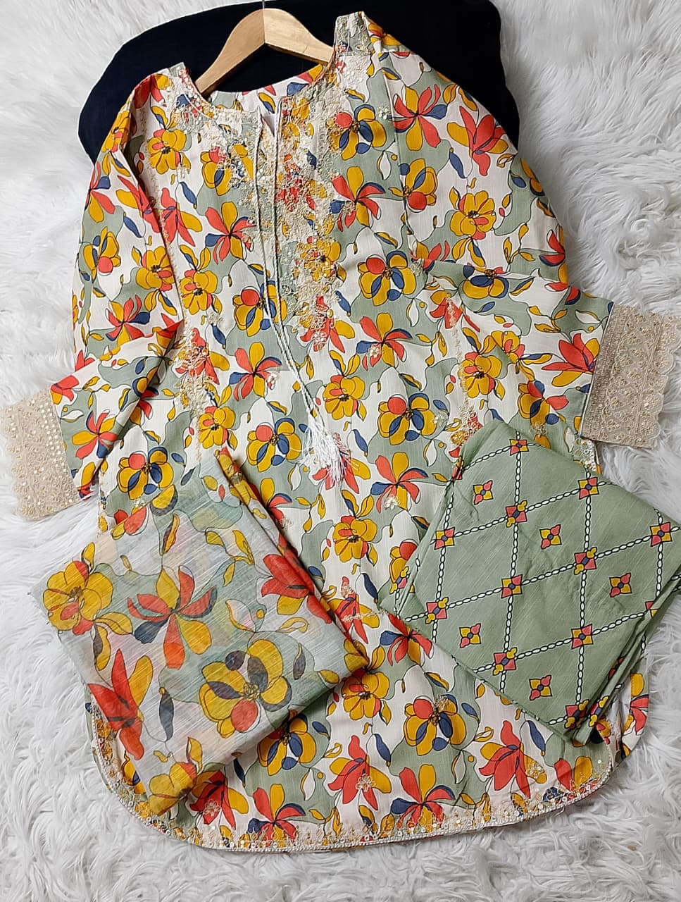 3 PIECE - EMBROIDERED KHADDAR SUIT