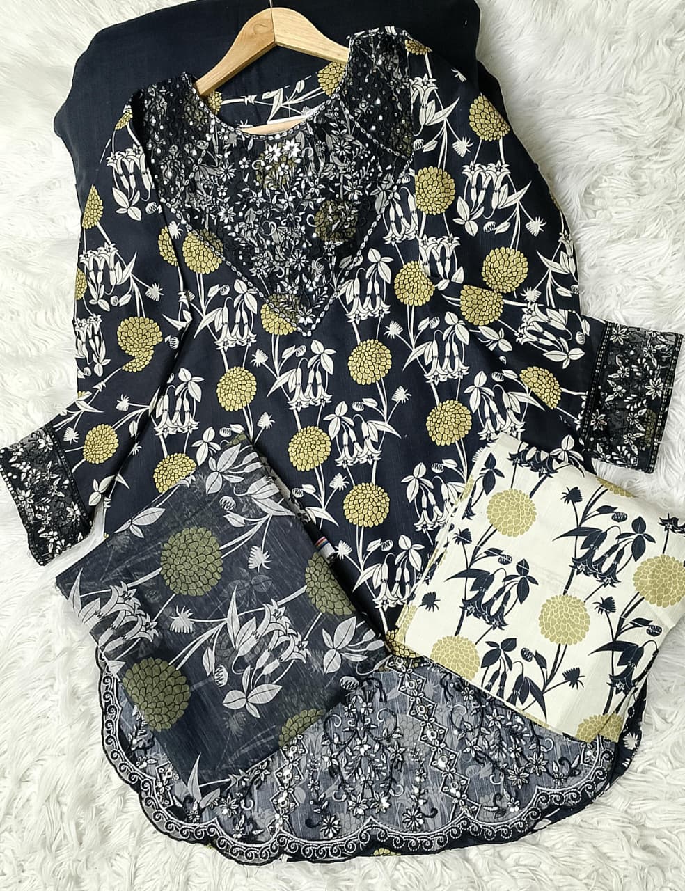 3 PIECE - EMBROIDERED KHADDAR SUIT