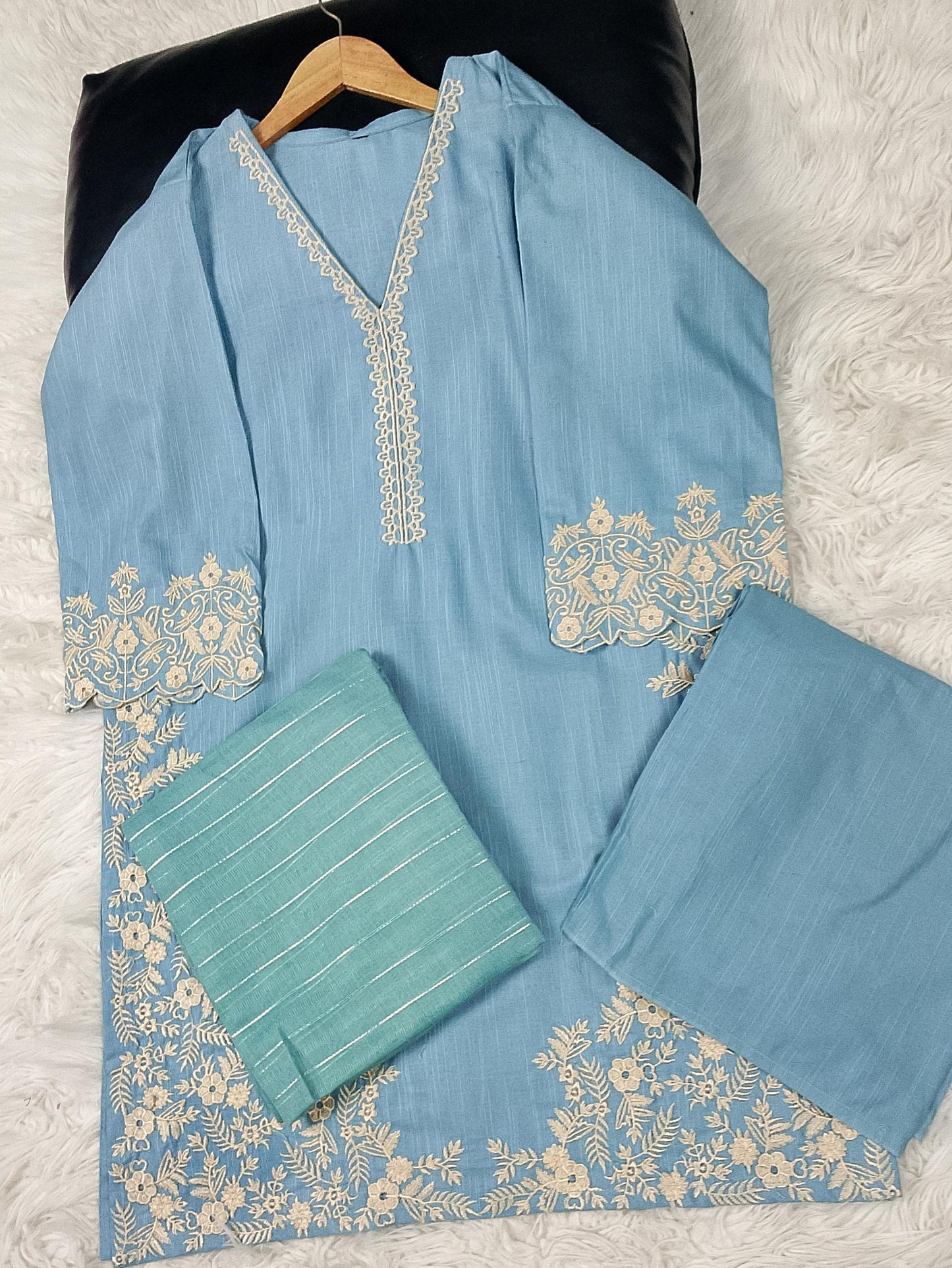 3 PIECE - EMBROIDERED KHADDAR SUIT
