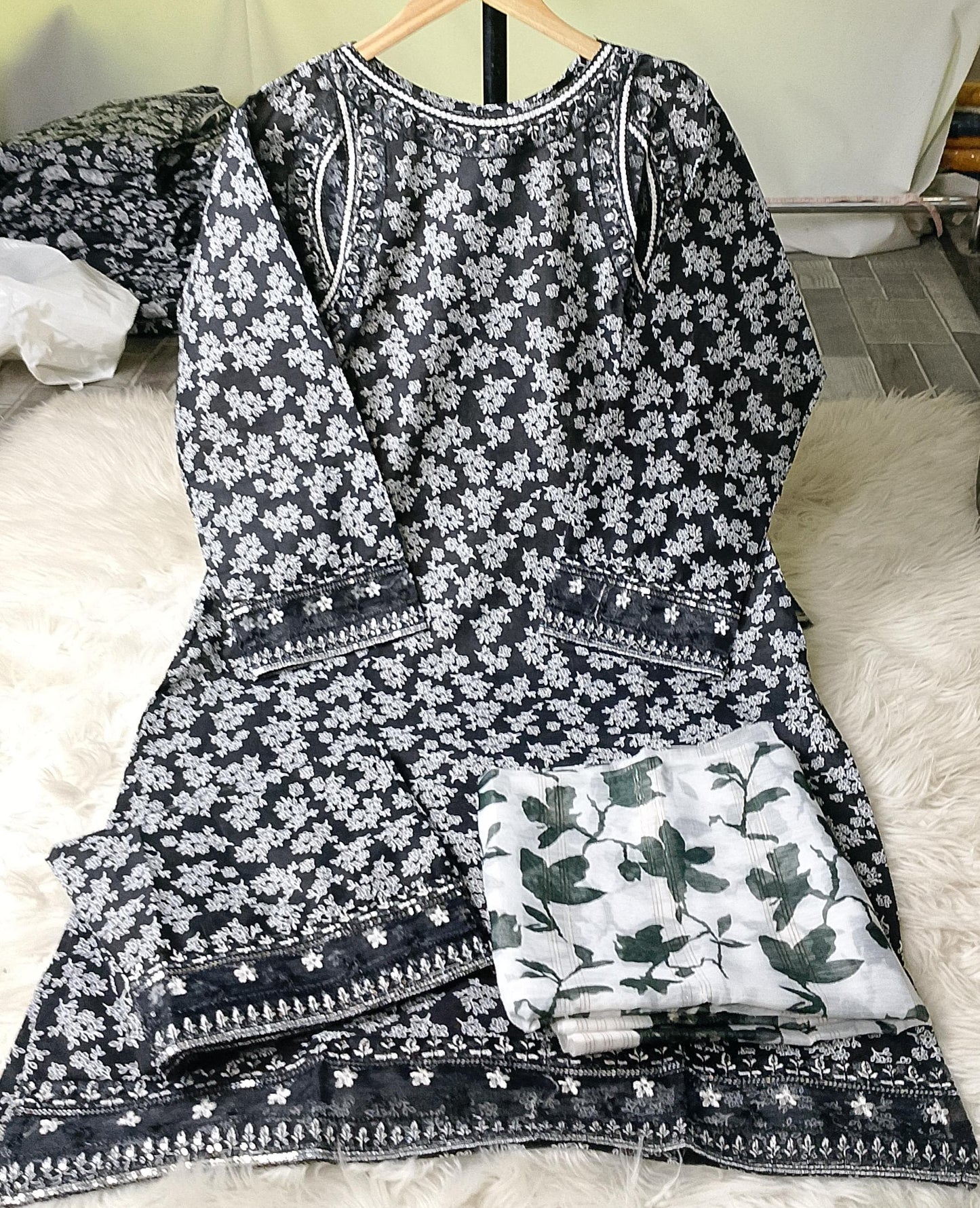 3 PIECE - EMBROIDERED / PRINTED LAWN SUIT