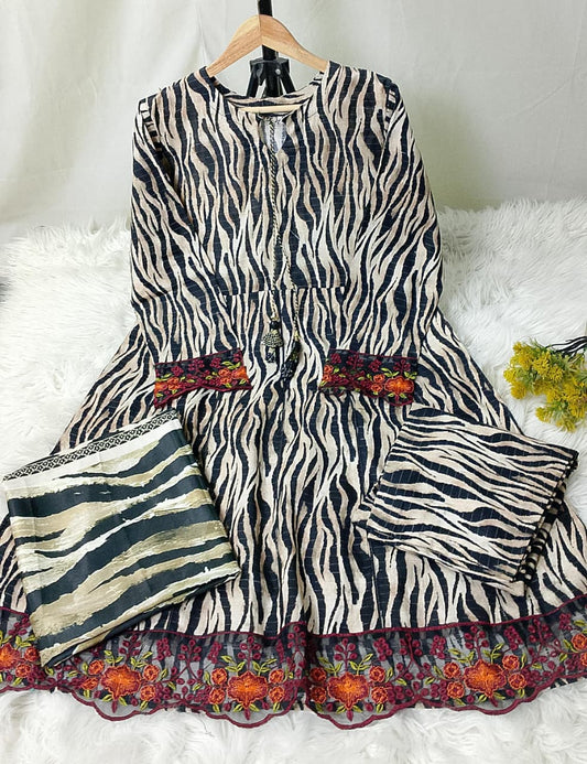 3 PIECE - EMBROIDERED KHADDAR SUIT