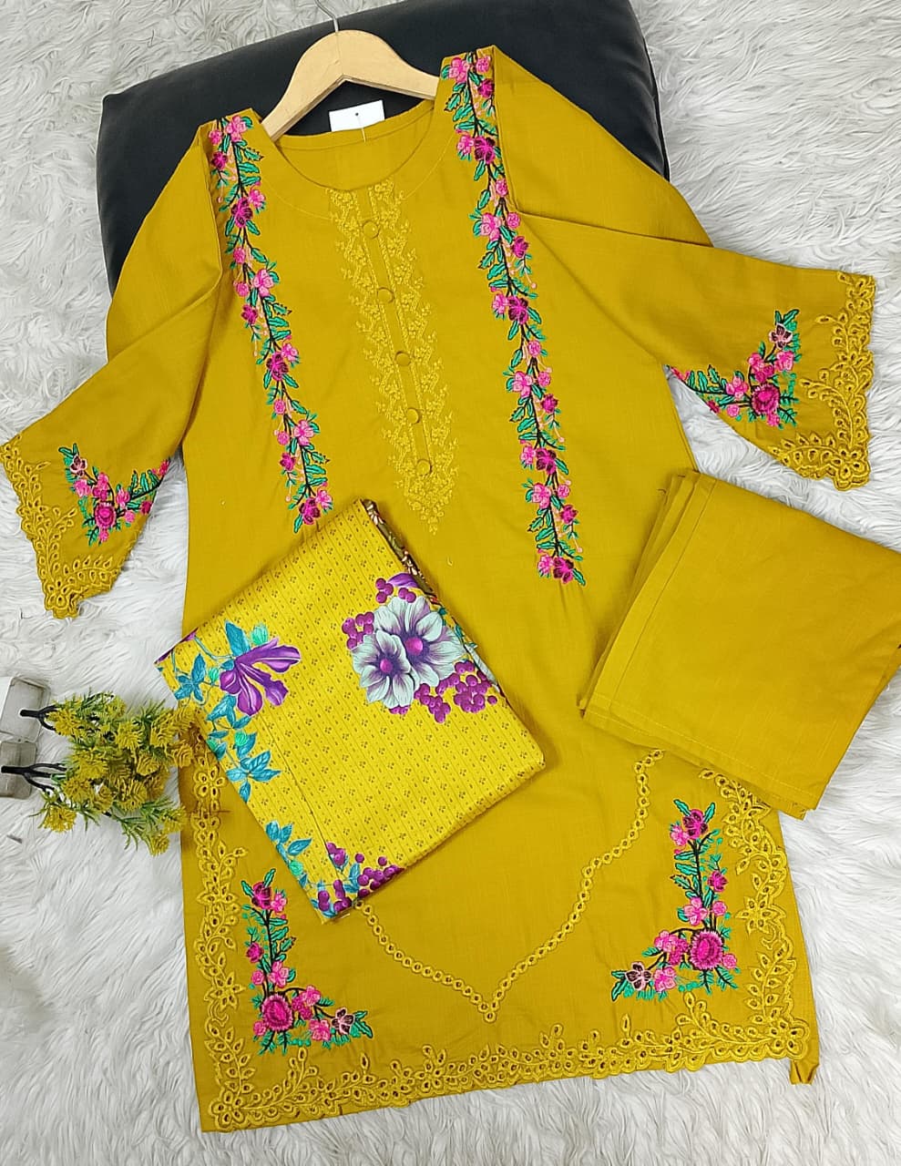 3 PIECE - EMBROIDERED KHADDAR SUIT