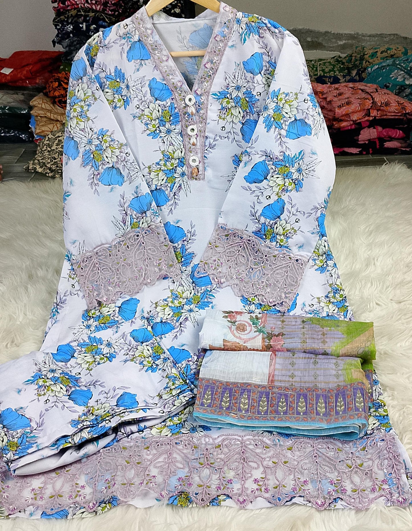 3 PIECE - EMBROIDERED / PRINTED LAWN SUIT