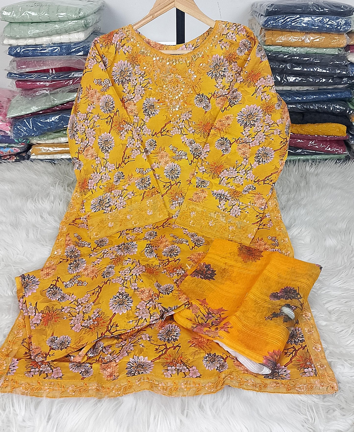 3 PIECE - EMBROIDERED / PRINTED LAWN SUIT
