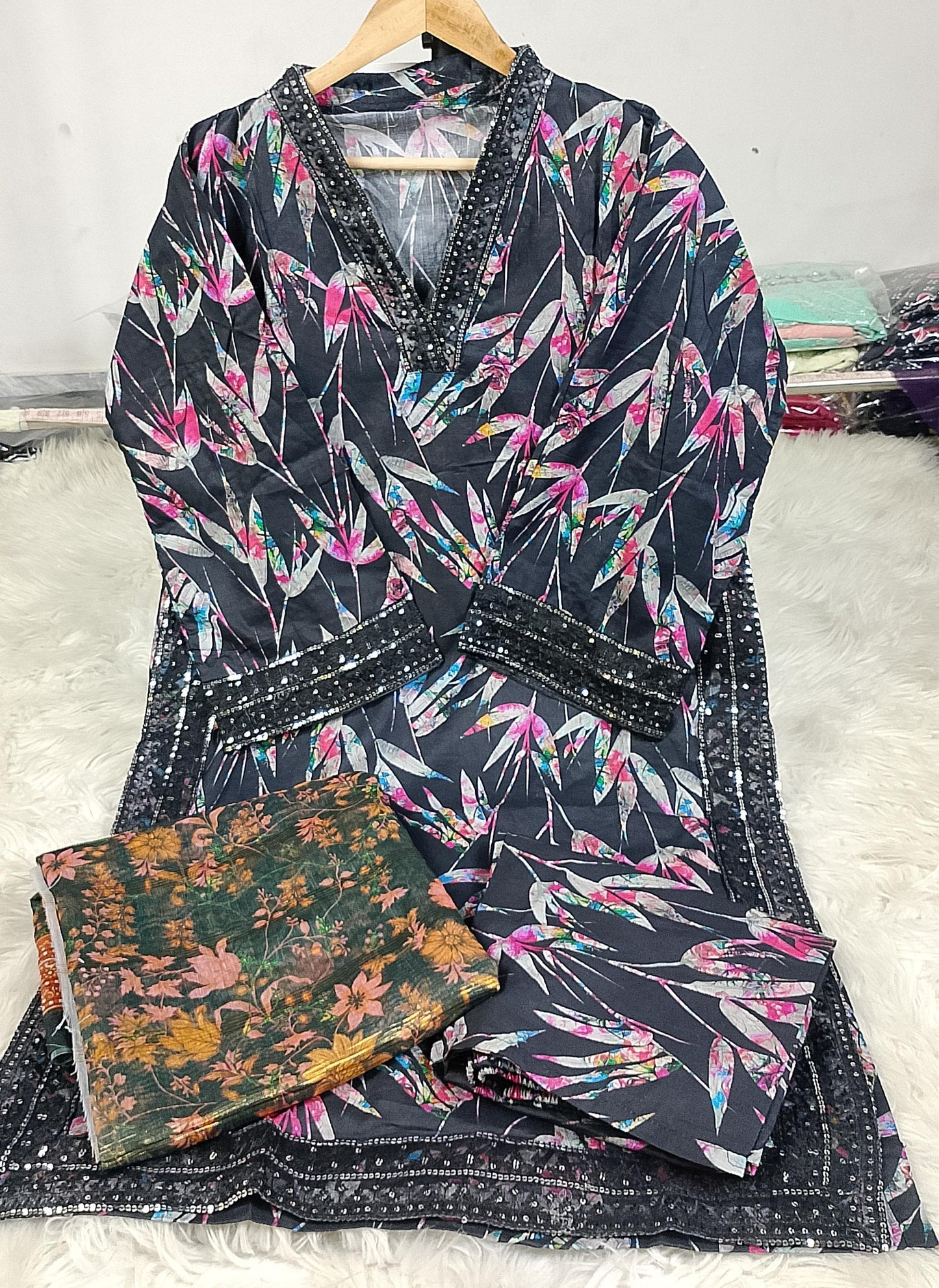 3 PIECE - EMBROIDERED / PRINTED LAWN SUIT