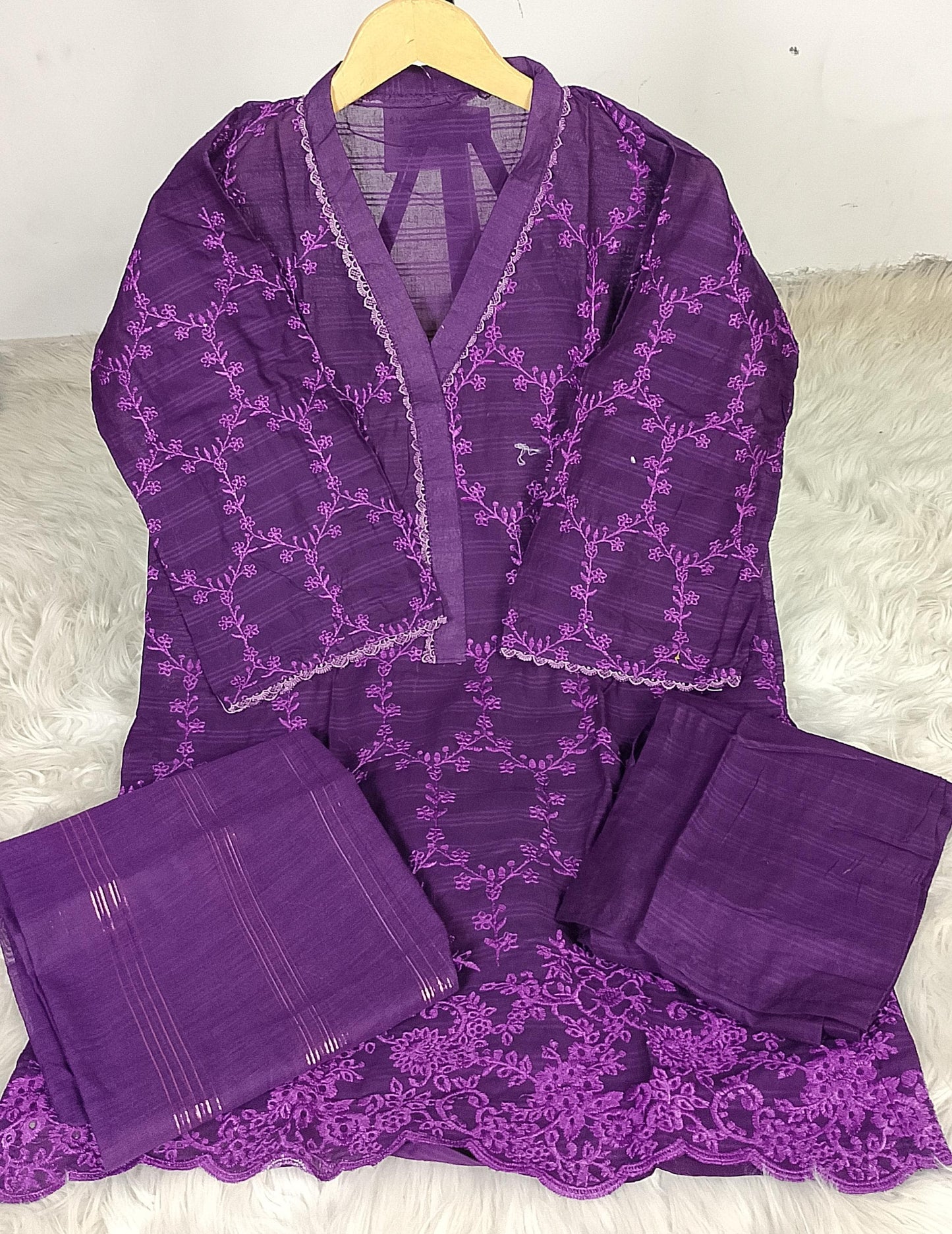 3 PIECE - EMBROIDERED LAWN SUIT
