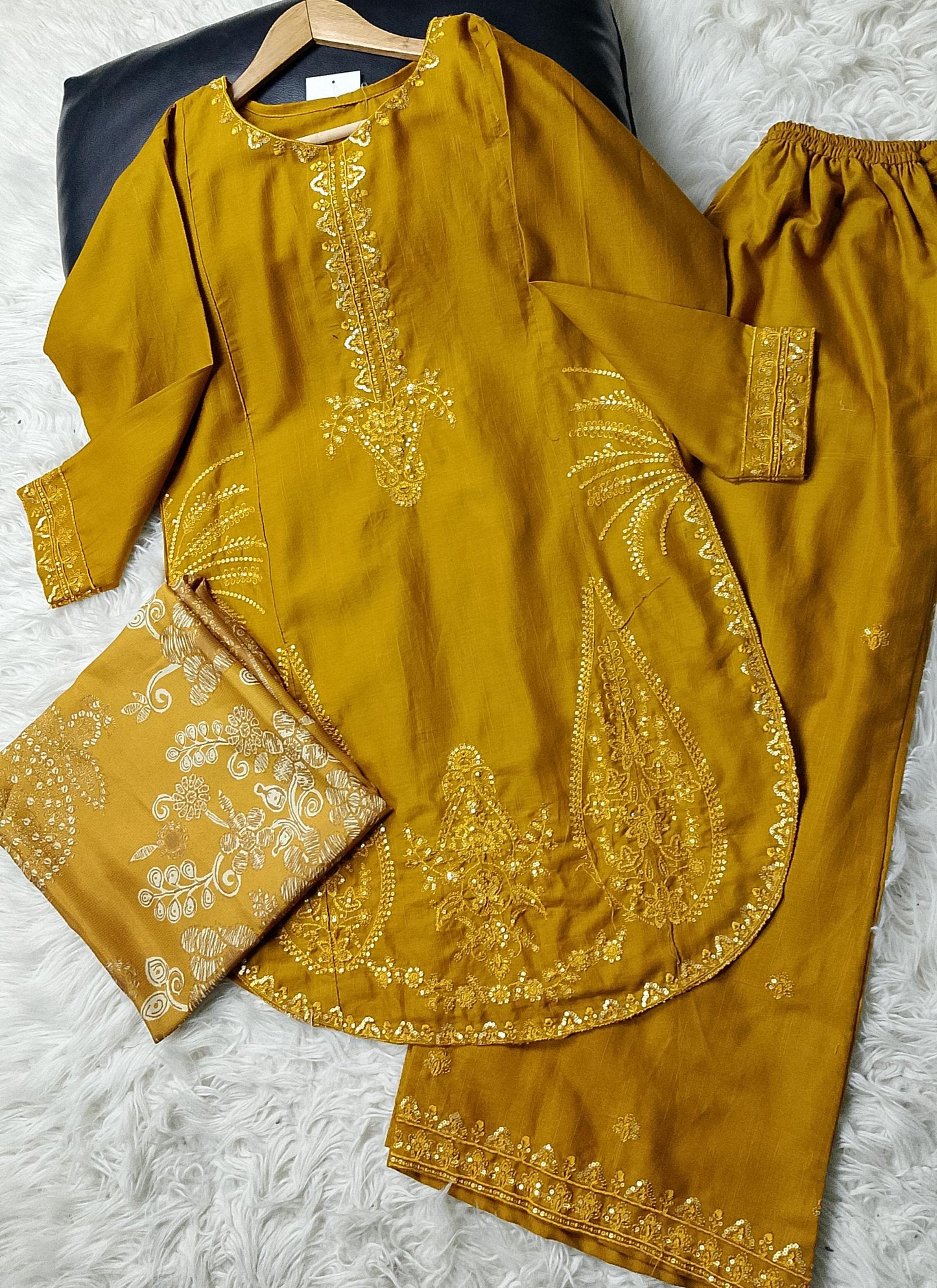 3 PIECE - EMBROIDERED KHADDAR SUIT