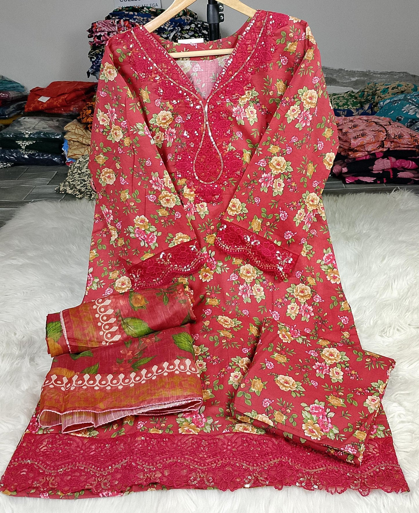 3 PIECE - EMBROIDERED / PRINTED LAWN SUIT