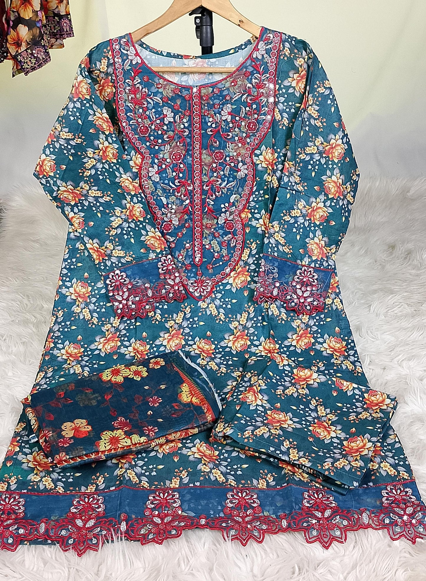 3 PIECE - EMBROIDERED / PRINTED LAWN SUIT