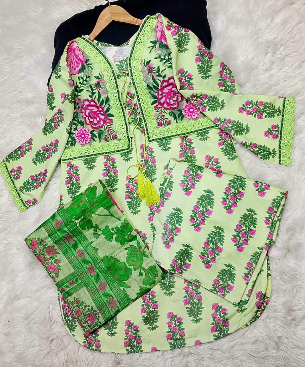 3 PIECE - EMBROIDERED LAWN SUIT