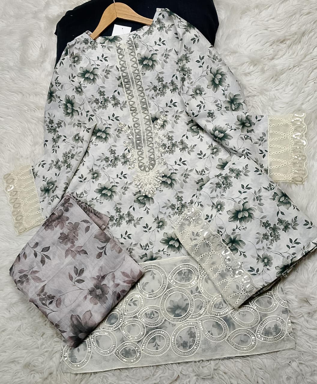 3 PIECE - EMBROIDERED LAWN SUIT