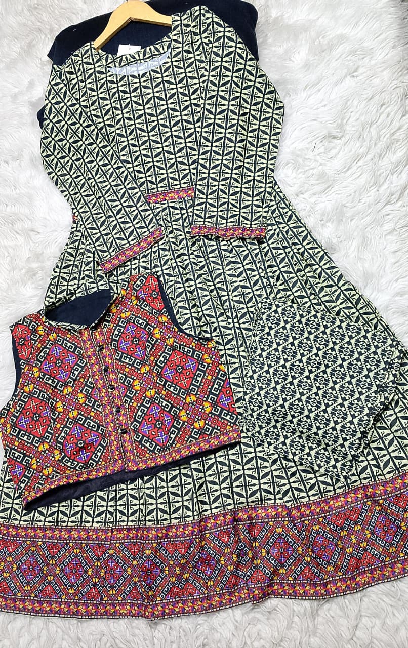 3 PIECE - EMBROIDERED LAWN SUIT