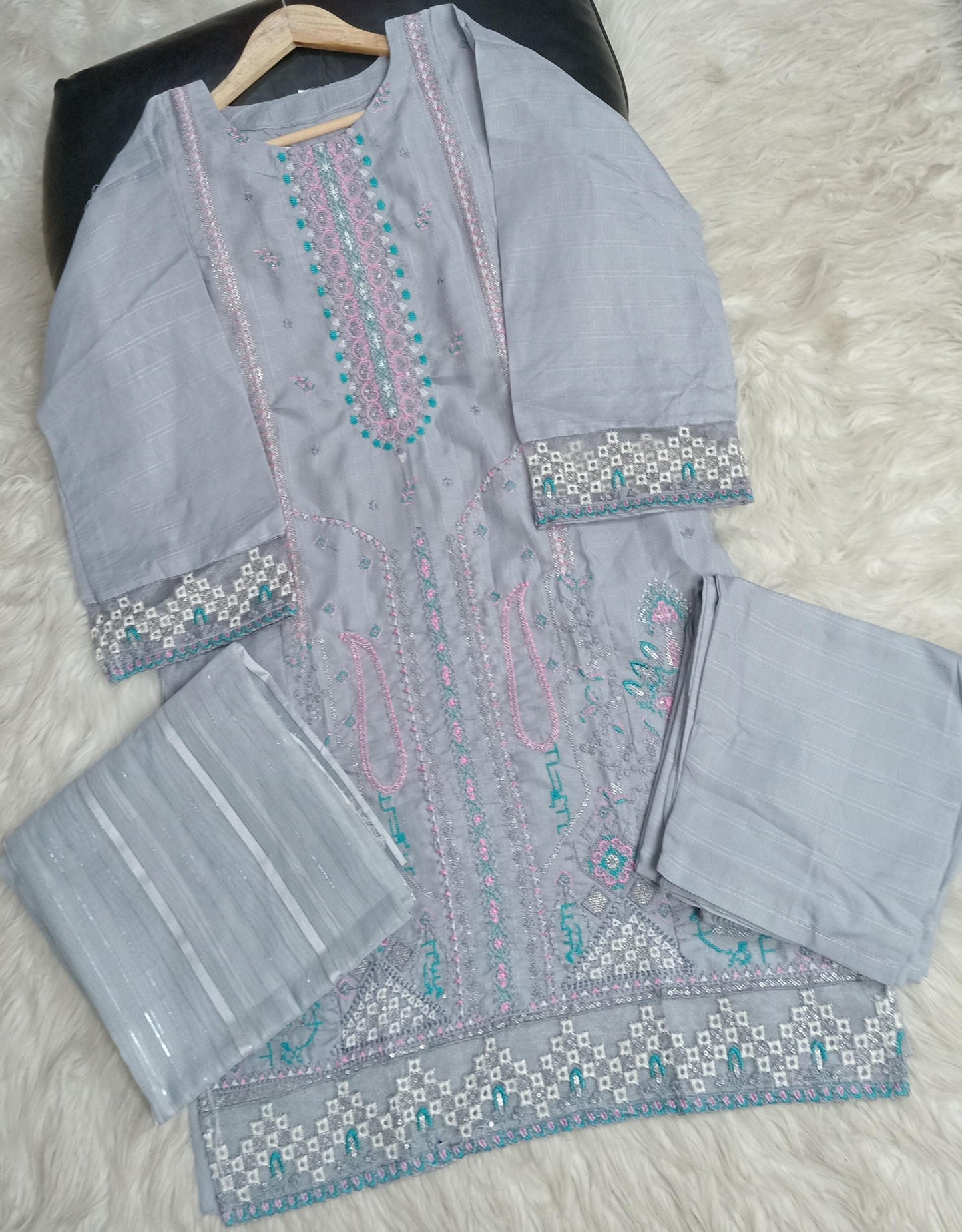 3 PIECE - EMBROIDERED DORIA COTTON SUIT