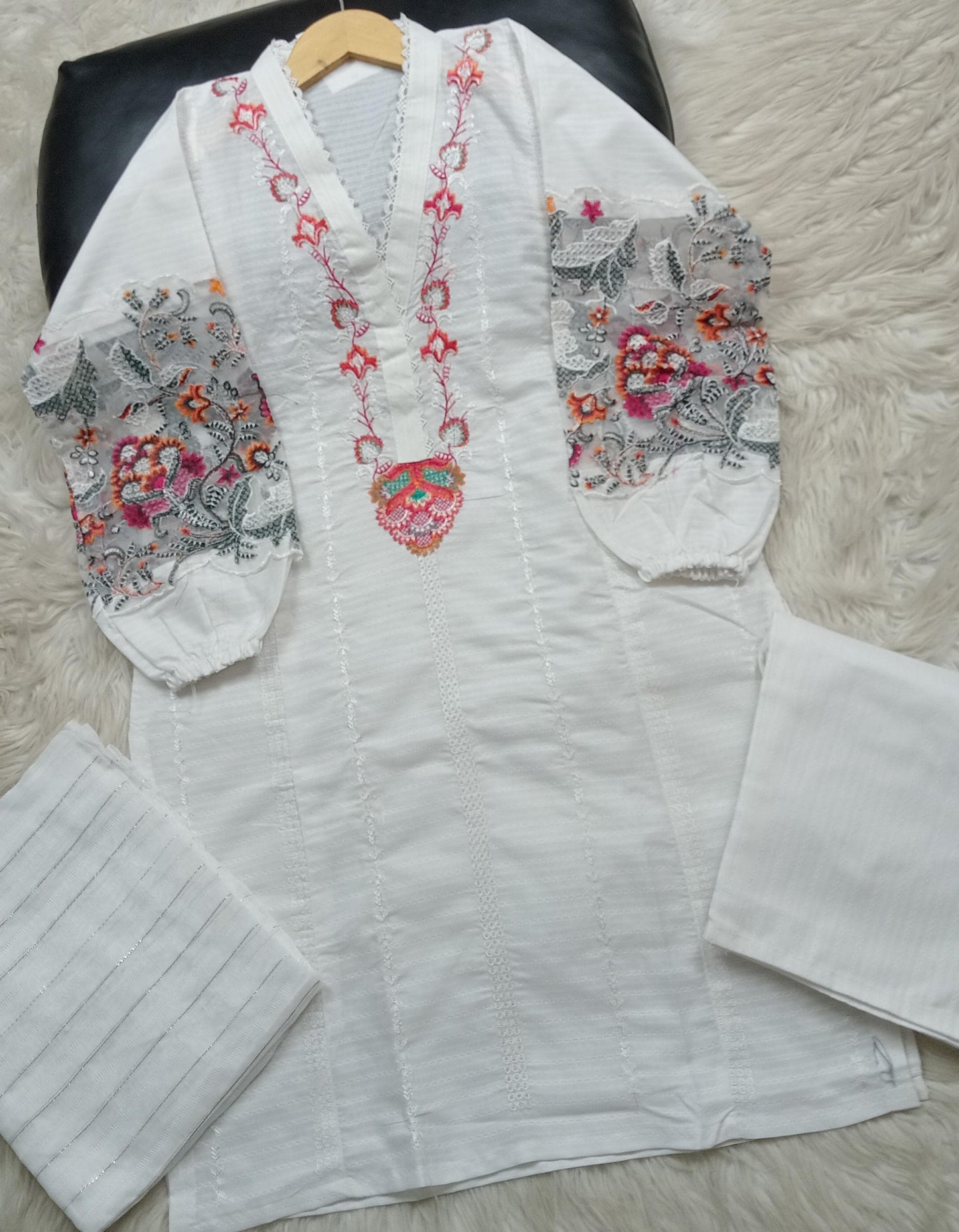 3 PIECE - EMBROIDERED DORIA COTTON SUIT