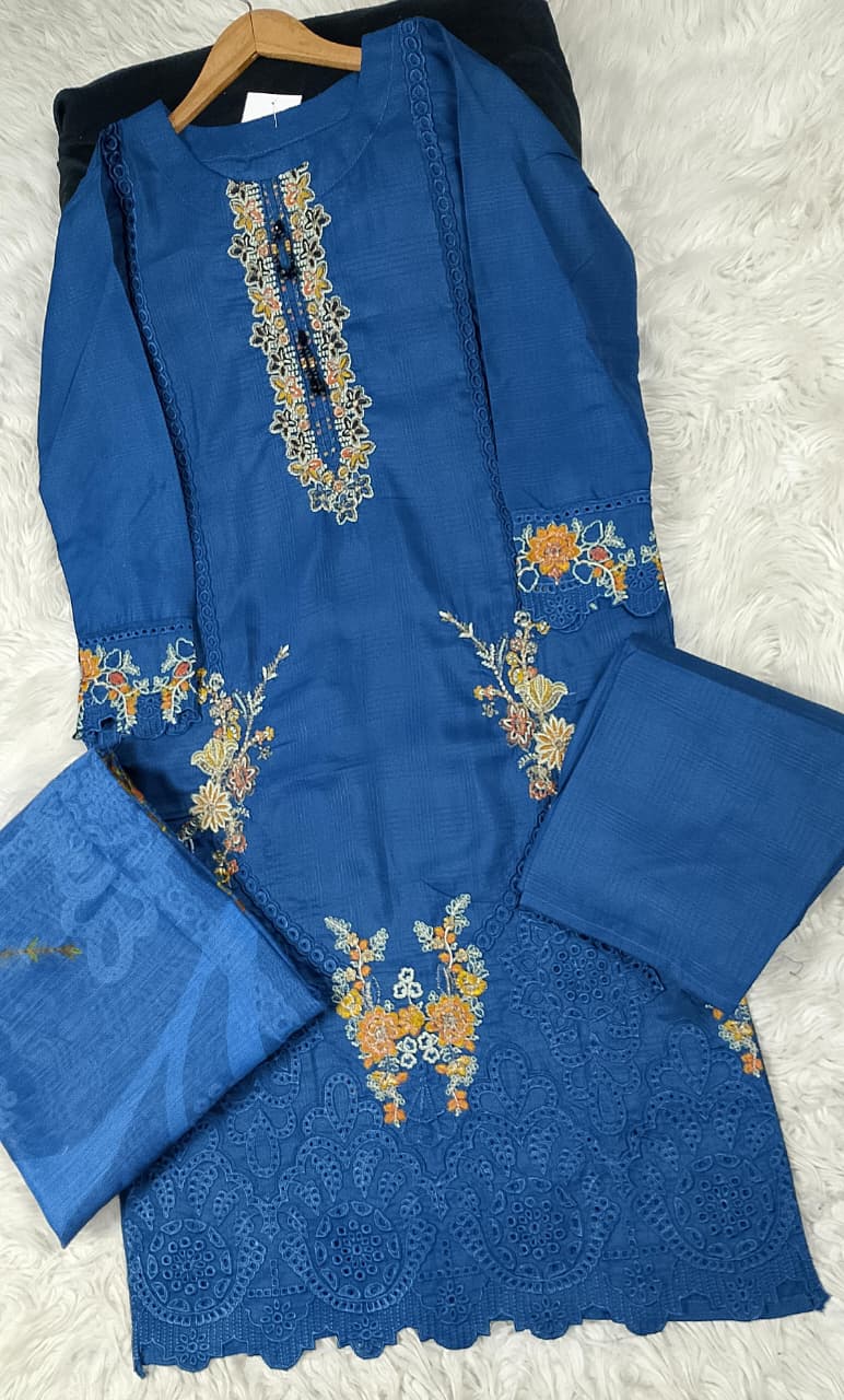 3 PIECE - EMBROIDERED DORIA COTTON SUIT