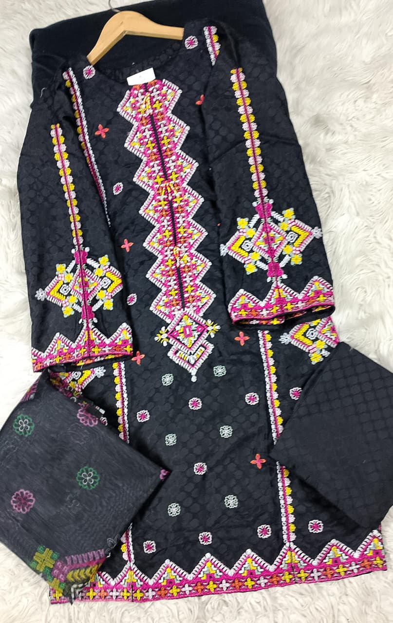 3 PIECE - EMBROIDERED DORIA COTTON SUIT