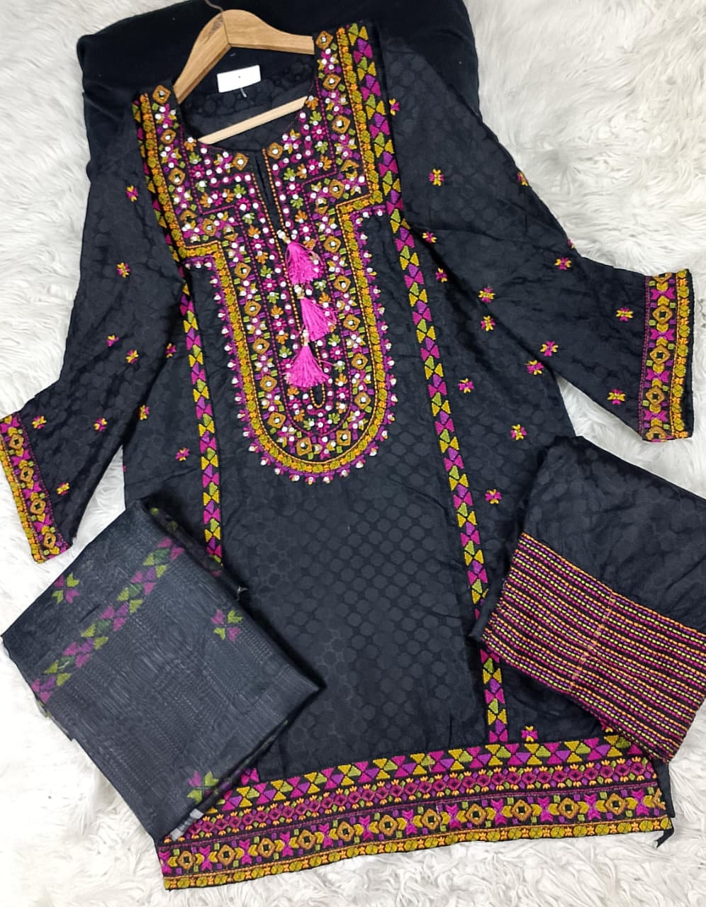 3 PIECE - EMBROIDERED DORIA COTTON SUIT