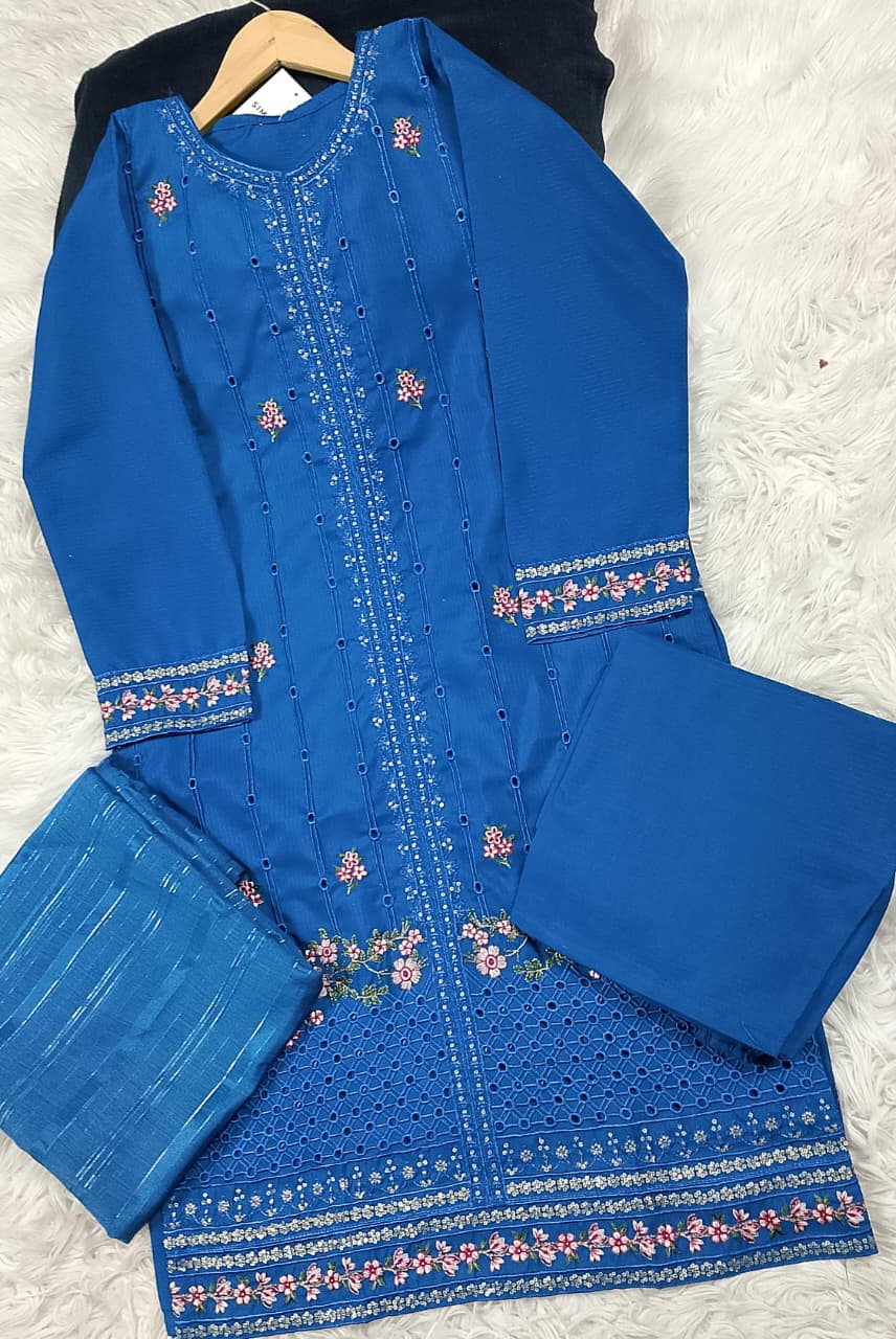 3 PIECE - EMBROIDERED DORIA COTTON SUIT