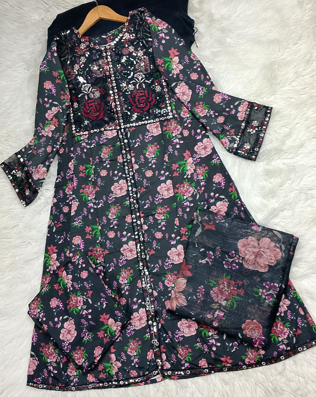 3 PIECE - EMBROIDERED LAWN SUIT