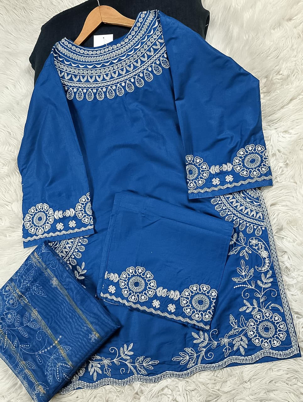 3 PIECE - EMBROIDERED LAWN SUIT
