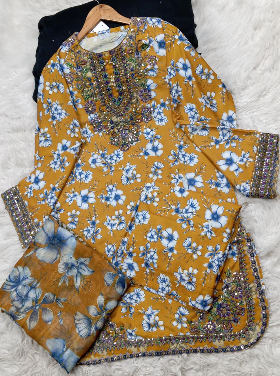 3 PIECE - EMBROIDERED LAWN SUIT