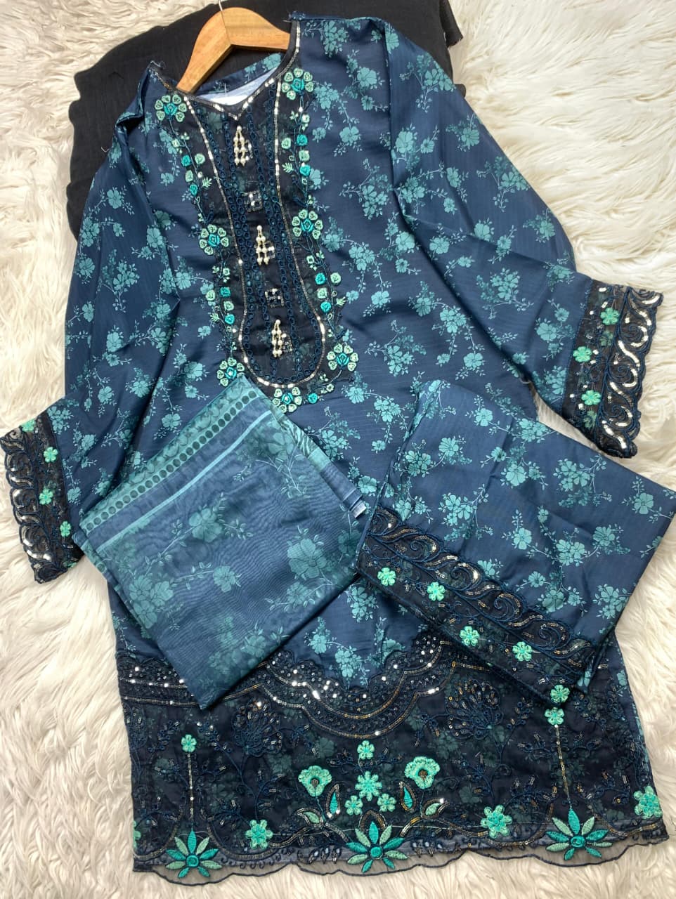 3 PIECE - EMBROIDERED LAWN SUIT
