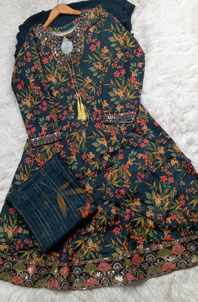 3 PIECE - EMBROIDERED LAWN SUIT
