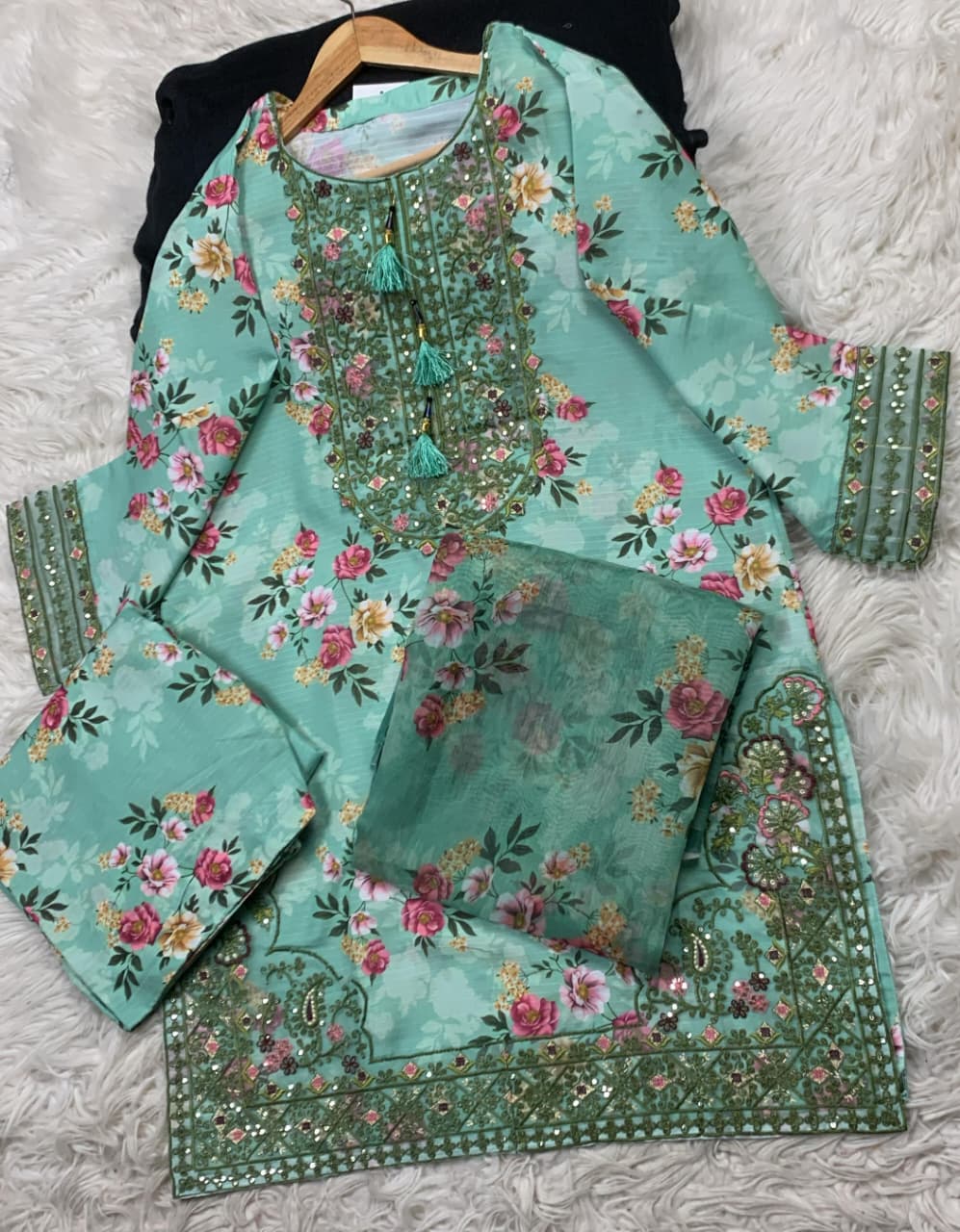 3 PIECE - EMBROIDERED LAWN SUIT