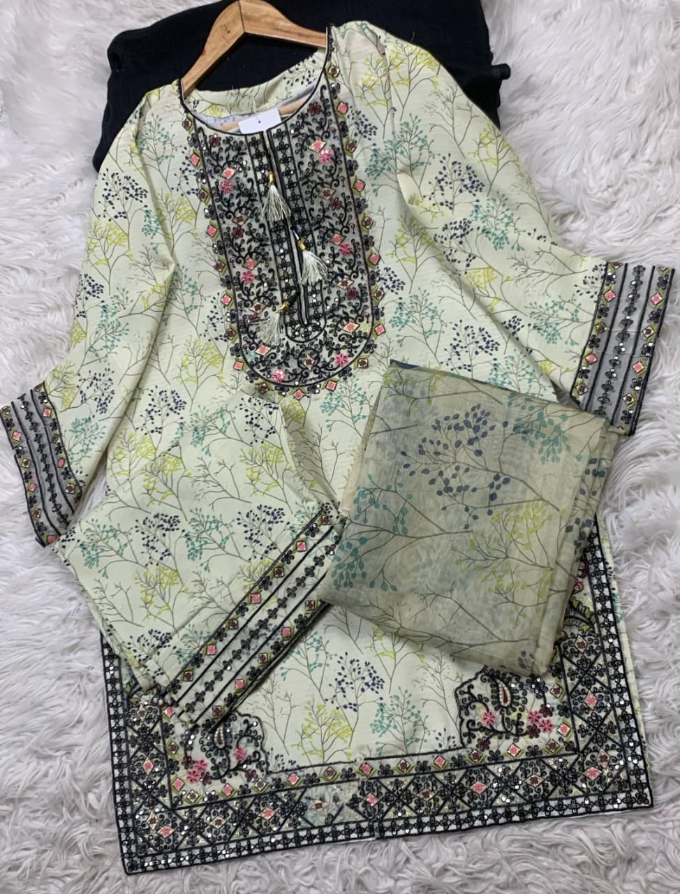 3 PIECE - EMBROIDERED LAWN SUIT