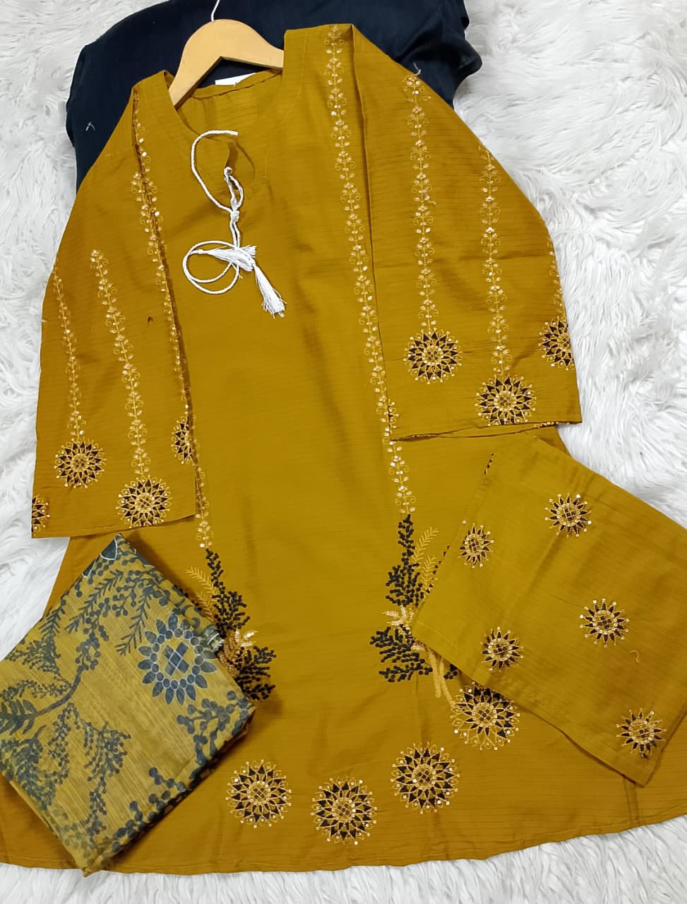3 PIECE - EMBROIDERED LAWN SUIT