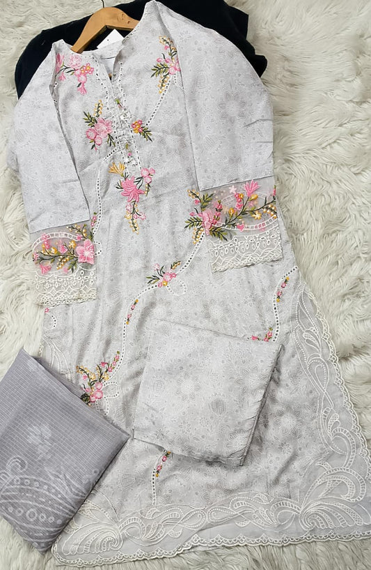 3 PIECE - EMBROIDERED LAWN SUIT