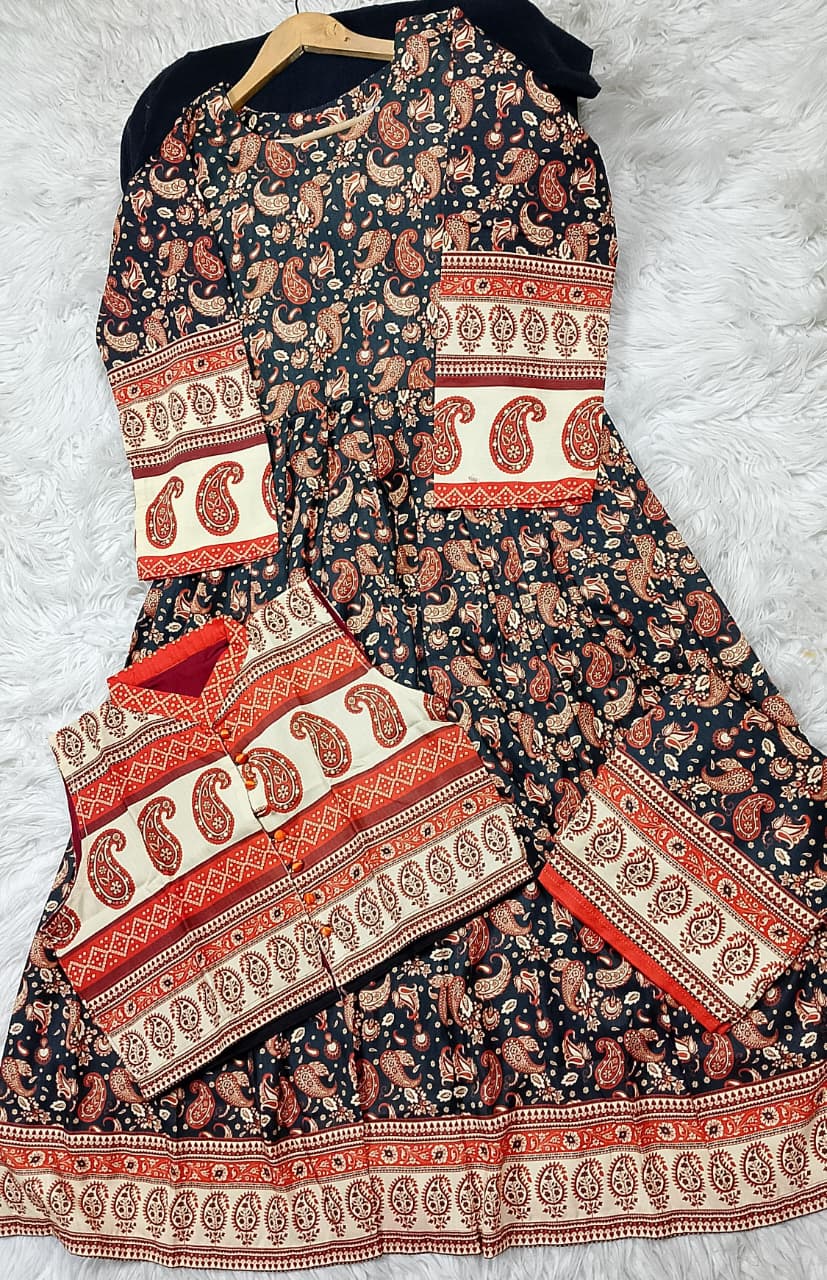 3 PIECE - EMBROIDERED LAWN SUIT